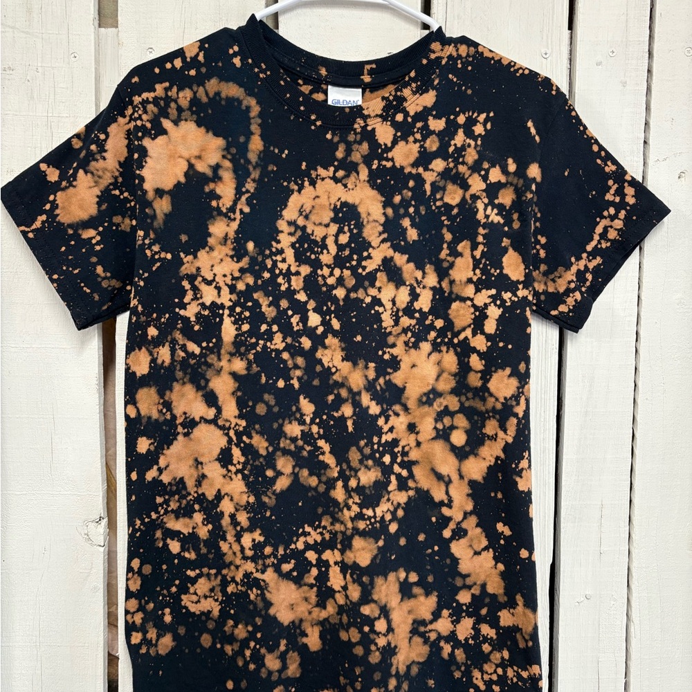 Black and Orange Splatter Bleach Tie Dye Tee Shirt size small